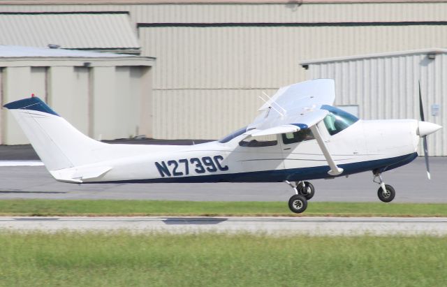 Cessna Skylane RG (N2739C) - A 1978 Cessna R182 Skylane RG owned by LGE Flying Club. Photo taken on 9/11/2020.