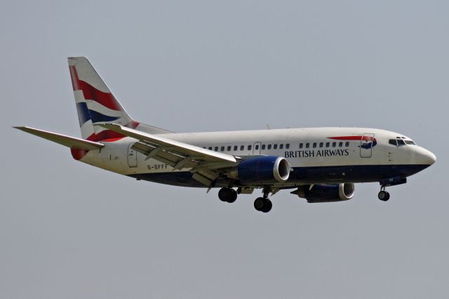 Boeing 737-500 (G-GFFF)