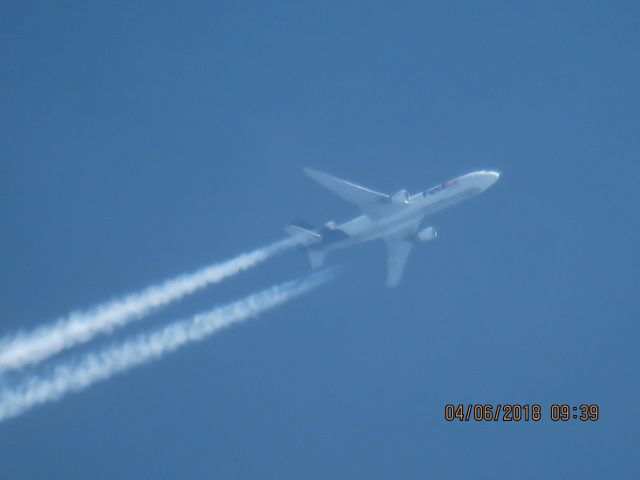 Boeing MD-11 (N598FE)