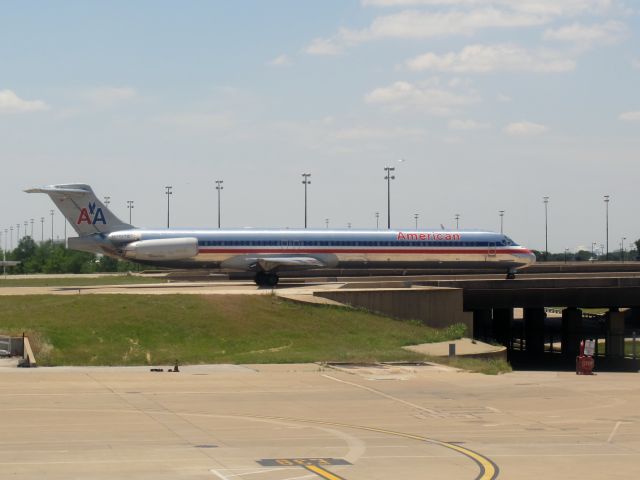 McDonnell Douglas MD-80 (N7517A)