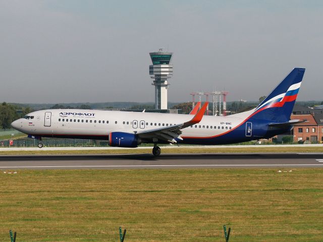 Boeing 737-800 (VP-BNC) - Passerelle Spotters 07R-25L. From Int'l Cheremetievo Russia UUEE.