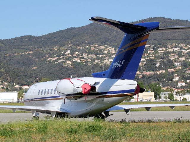 Hawker Beechcraft 4000 (N86LF)