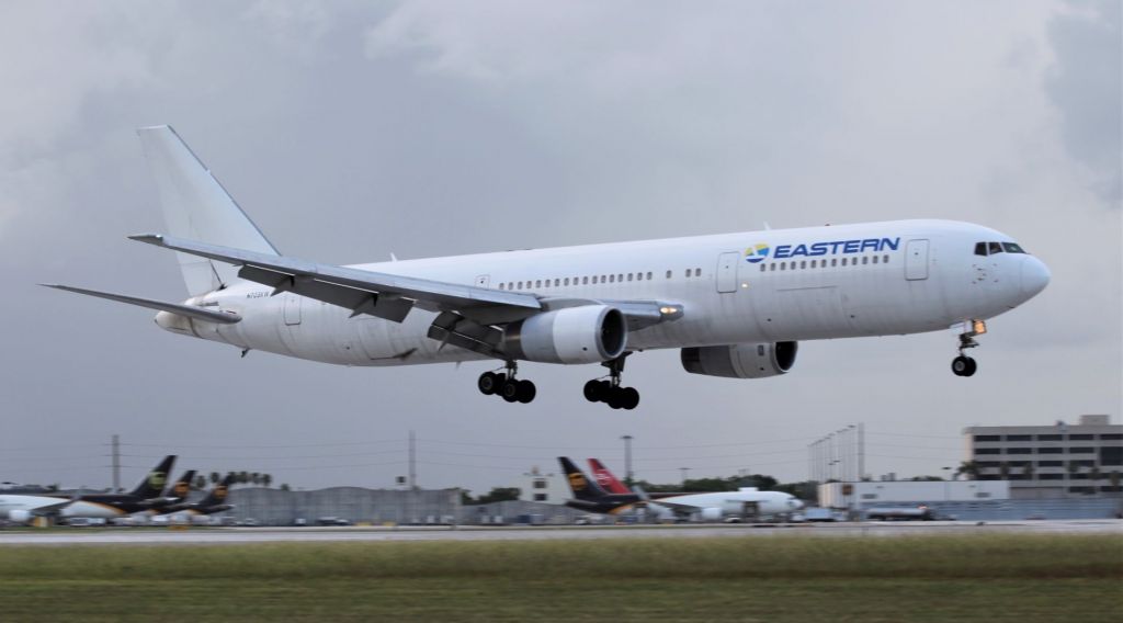 BOEING 767-300 (N705KW) - This is a new airline Eastern. (old name) I had never seen it before.