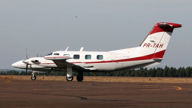 Piper Cheyenne 400 (PR-TAH)