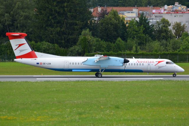 de Havilland Dash 8-400 (OE-LGN)