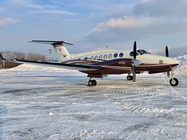 Beechcraft Super King Air 300 (N1234S) - 2020 King Air 360