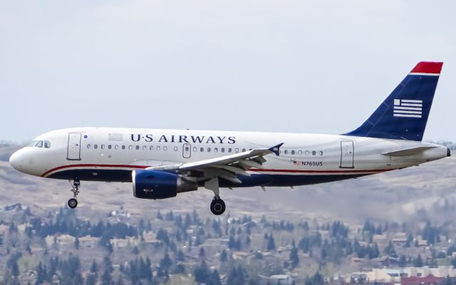 Airbus A319 (N765US)