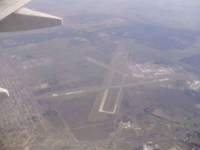 Boeing 737-800 (PR-VBA) - Approaching procedure - Crossing Ezeiza airport - Buenos Aires - ARGENTINA.