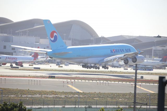 Airbus A380-800 (HL7628)