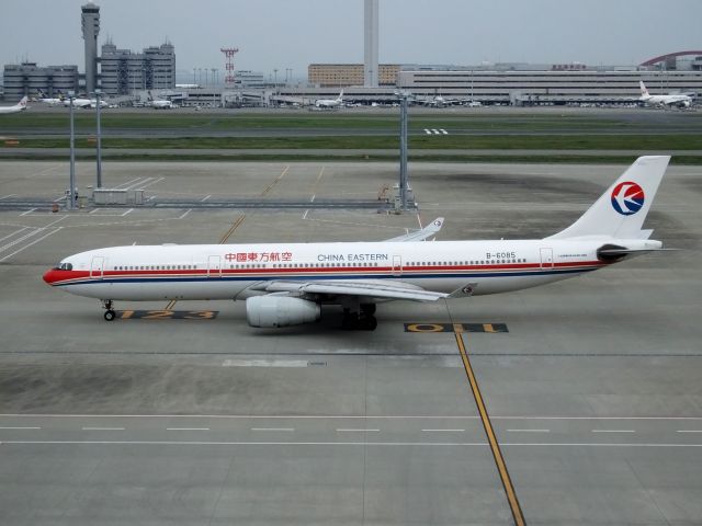 Airbus A330-300 (B-6085)