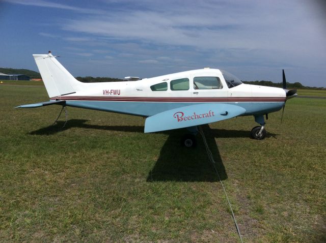 Beechcraft Sundowner (VH-FWU) - Beechcraft Musketeer A23-24 1968