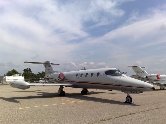 Learjet 25 (N248CK)