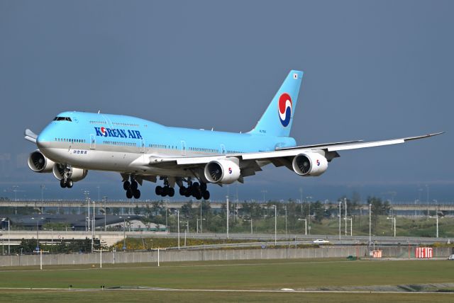 BOEING 747-8 (HL7631)