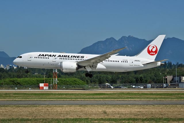 Boeing 787-9 Dreamliner (JA839J)