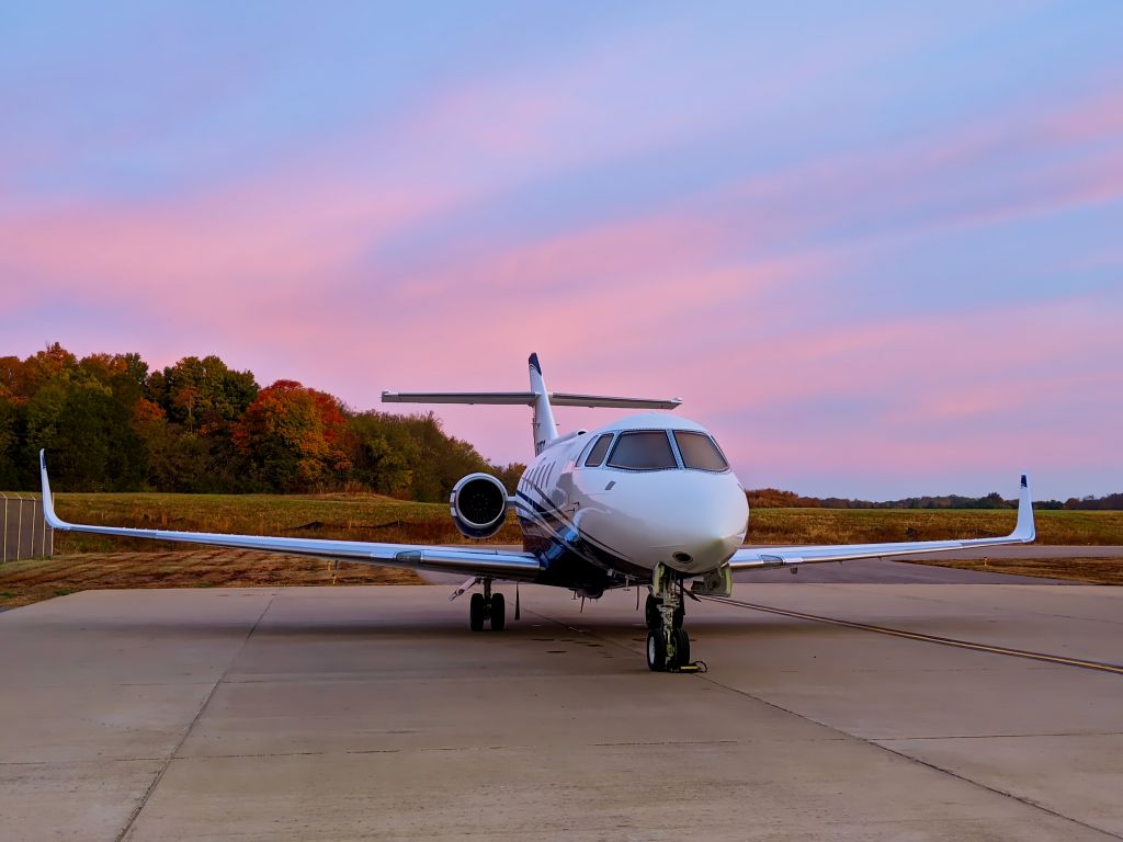 Hawker 800 (N50TC)