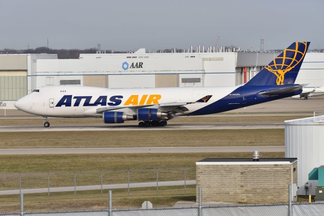 Boeing 747-400 (N452PA) - 03-16-23. Rolling out on 23-R