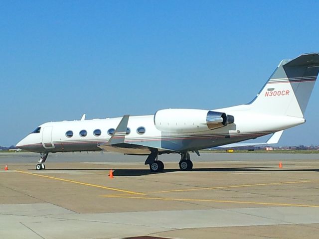 Gulfstream Aerospace Gulfstream IV (N300CR) - Welcome to Pittsburgh!