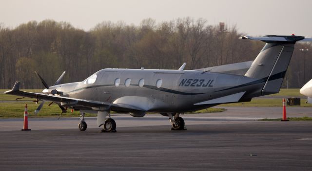 Pilatus PC-12 (N523JL)