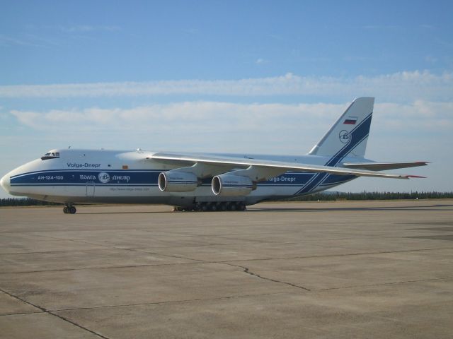 Antonov An-124 Ruslan — - Parked at  Irving Aviation F.B.O. Goose Airport Lab.**************3/9/8