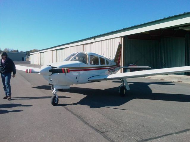 Piper Cherokee (N532RR)