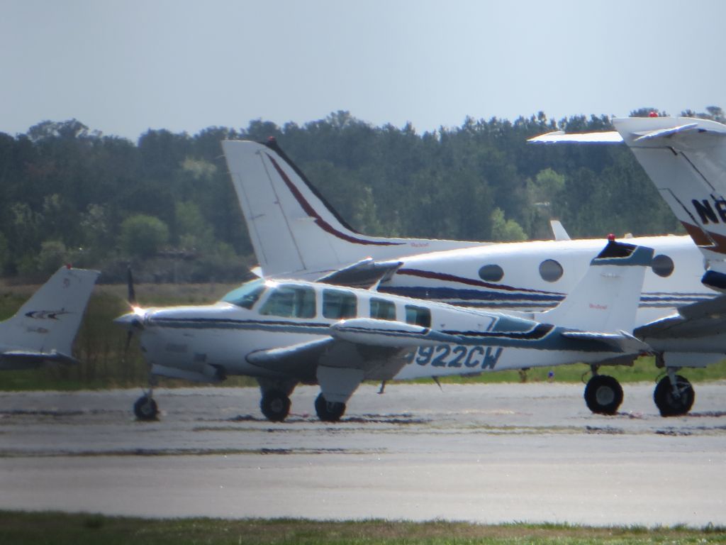 Beechcraft Bonanza (36) (N922CW)