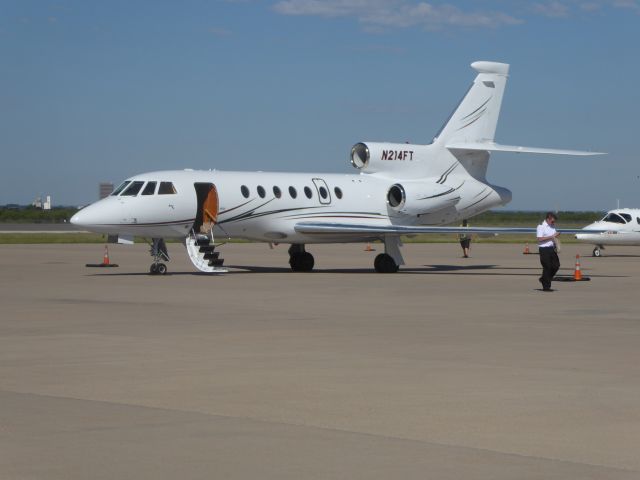 Dassault Falcon 50 (N214FT)