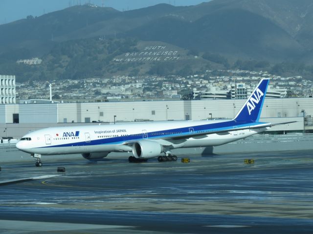 BOEING 777-300ER (JA778A)