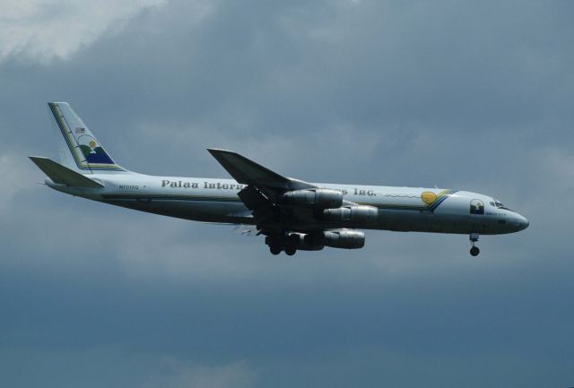 McDonnell Douglas Jet Trader (N7015Q) - Final Approach to Narita Intl Airport Rwy16 on 1990/06/17