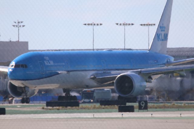 BOEING 777-300ER (PH-BVO)