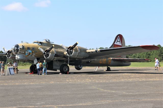 Boeing B-17 Flying Fortress (N93012) - Collings Foundation Warbird Exhibition 23-8-2018