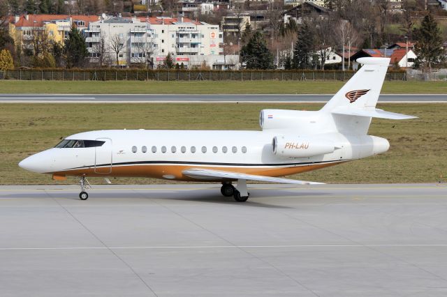 Dassault Falcon 900 (PH-LAU)