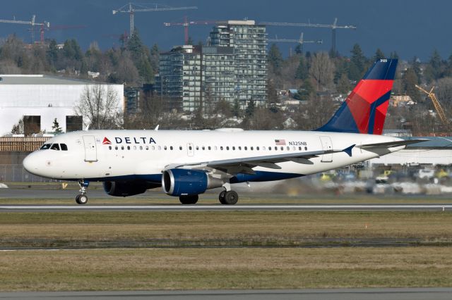 Airbus A319 (N325NB)