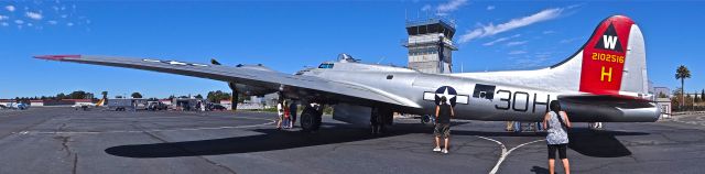 Boeing B-17 Flying Fortress (N5017N)