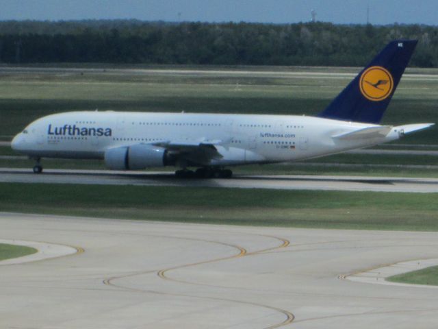 Airbus A380-800 (D-AIME)