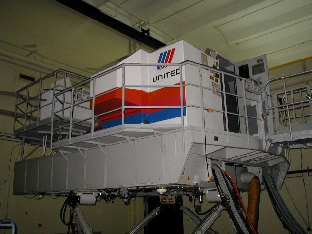 BOEING 727-200 —