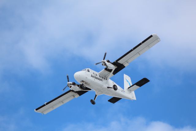 De Havilland Canada Twin Otter (C-GHVV) - Air Labrador Twin Otter Landing Runway 26 Goosebay