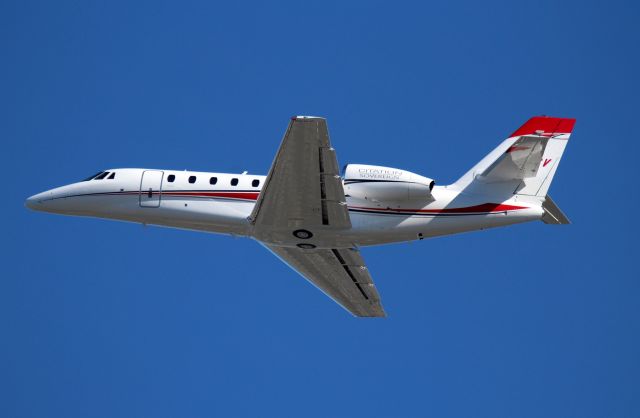 Cessna Citation Sovereign (N683SV) - KMRY - departing out to Monterey Bay..!!