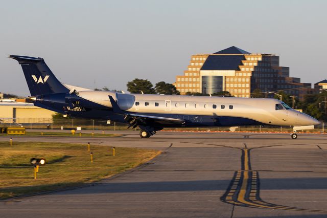 Embraer Legacy 600/650 (N996WA)