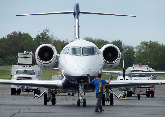 Bombardier Challenger 300 (N629GB)