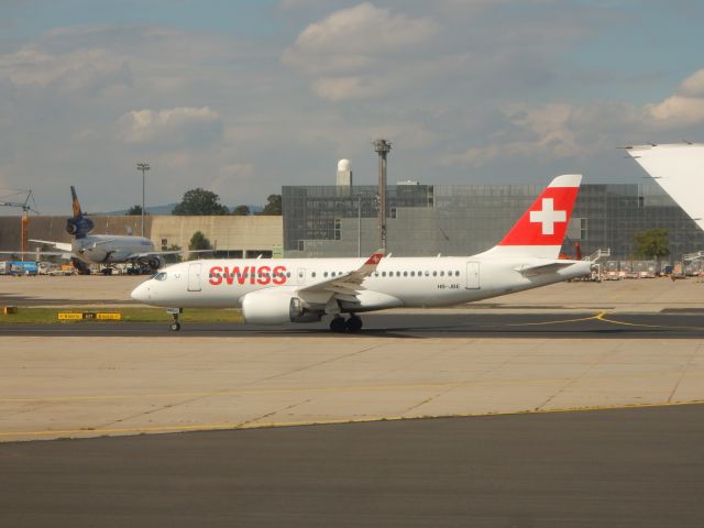 Bombardier CS100 (HB-JBE)