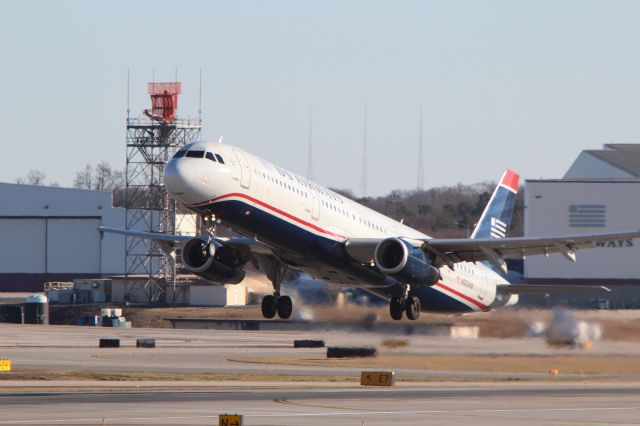 Airbus A321 (N523UW)