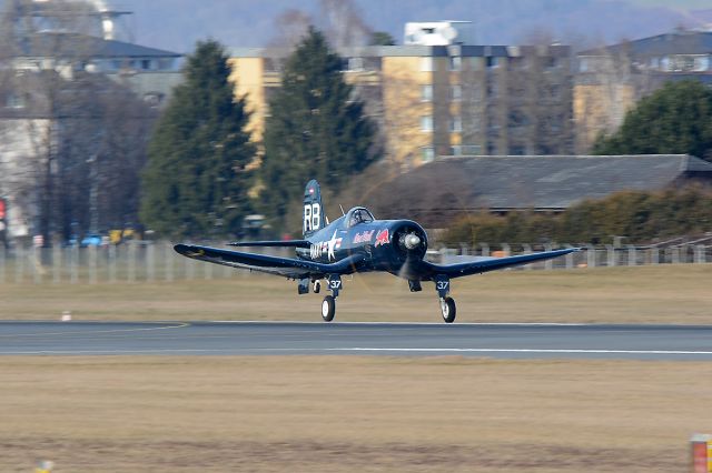 VOUGHT-SIKORSKY V-166 Corsair (OE-EAS)