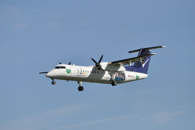 de Havilland Dash 8-300 (OE-LIA)