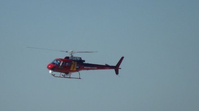 N132TV — - Arriving is an ABC "Eye Witness New" helicopter.