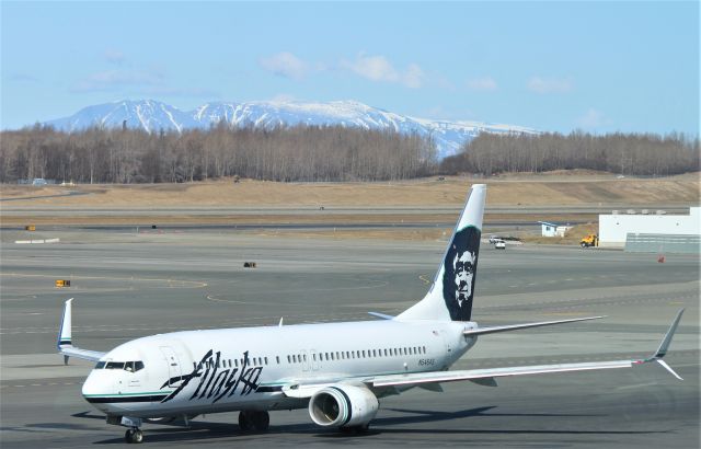 Boeing 737-800 (N546AS)