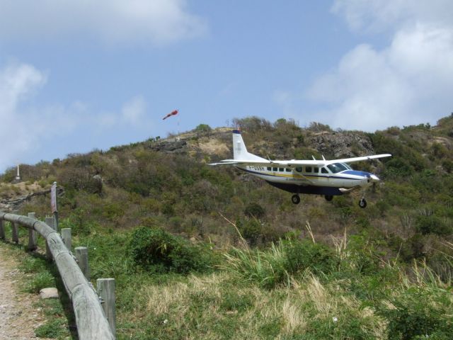 Cessna Caravan (F-OSBH)