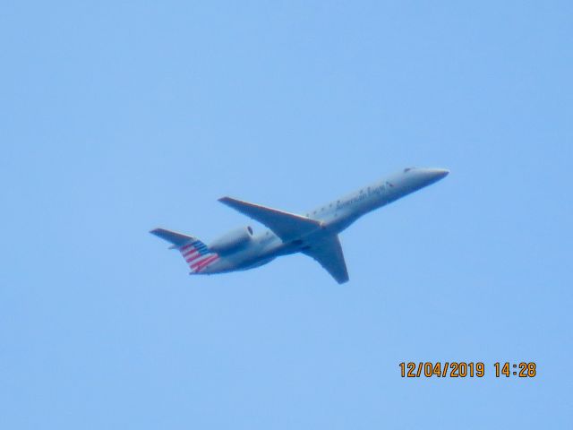 Embraer ERJ-135 (N853AE)