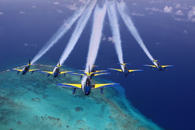 T27 — - Brasilian Smoke Squadron over Bahamas