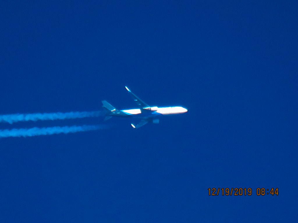 BOEING 767-300 (N1381A)