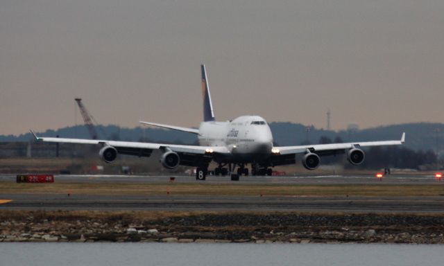 Boeing 747-400 (D-ABVP)